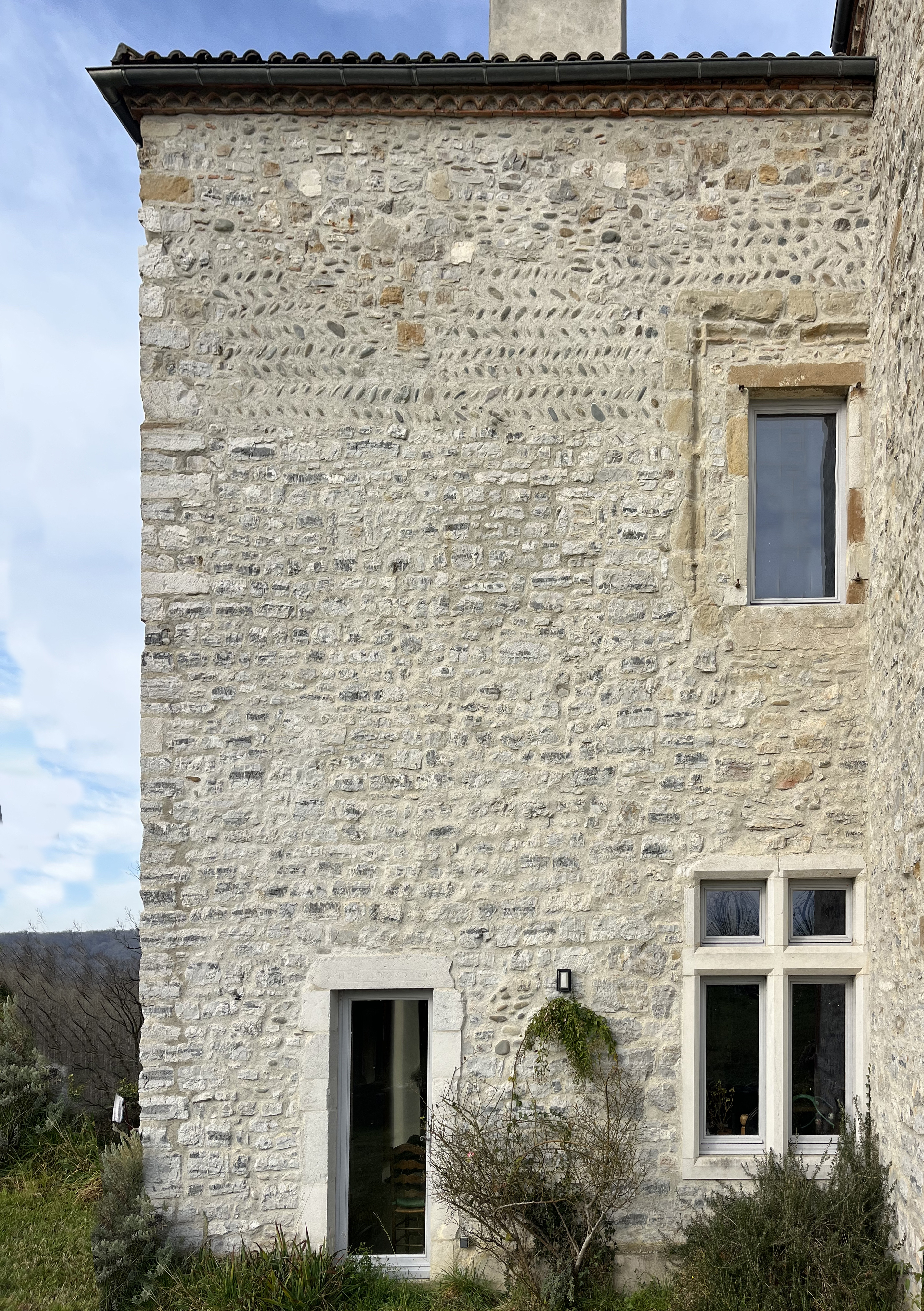 atelier beau merle, ariane beau merle, architecte lorient, morbihan, finistère, guidel, ploemeur, clohars carnoet, quimperlé, quimper, beg meil, fousenant, port la forêt, concarneau, paris, rénovation, construction neuve, logements individuels collectifs, extensions, commerces, bureaux, équipements, ERP